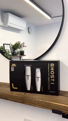 💈 KIT JRL GHOST1 🔥🚀 ..... #maquinaprofissional #barbeirosdobrasil #barbeirosnotiktok #jrlstatus #jreclips #jrlusa #jrl #jrlghost1 #barbeiro 