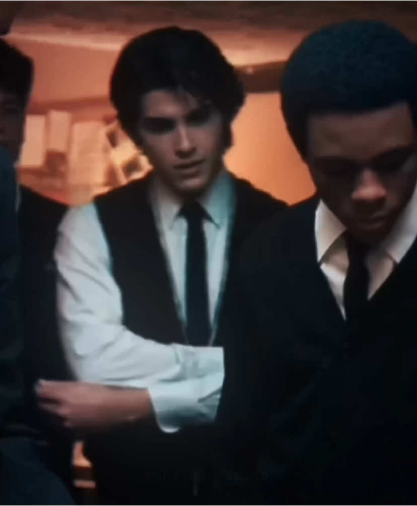 this is so niche and ik his character will be so annoying but he’s fine so #miketoberstans #strangerthings #chance #edit #vsp #viral #blowupovernight #bychance #byler #willbyers #mikewheeler #byleredit #xyzcba #chanceedit #strangerthings5