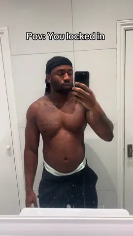 Weight: 85kg ➡️ 78kg Body fat: 29% ➡️ 25%  Metabolic age: 32 ➡️27  5 months of discipline  #GymTok #gymmotivation #gymtransformation #beforeandafter 