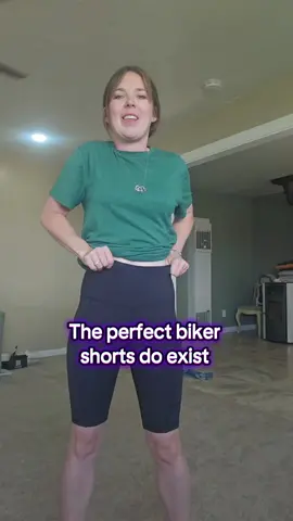 The length on these biker shorts couldn't be any more perfect! #bikershorts #showitty #showittyshorts #bikershort #leggingshort 