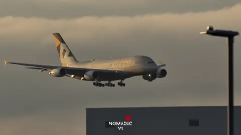 GIANT Etihad a380 Landing 27L London Heathrow AirPort. . #etihadairways #a380 #bigplanes #quadjet @Etihad 