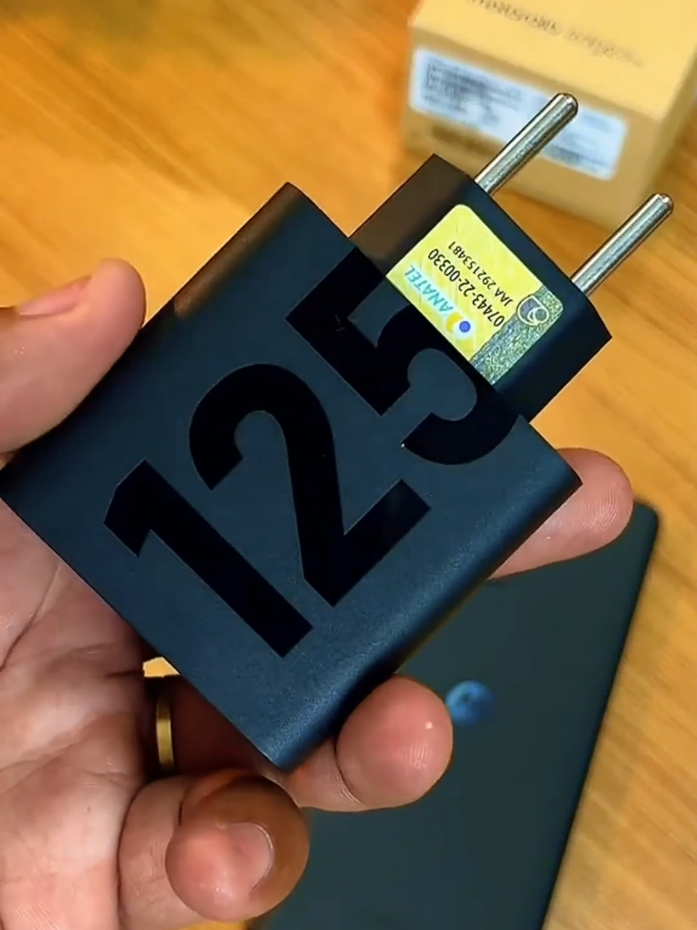 125W Turbo Charger – Ultra-Fast Charging for Phones & Devices