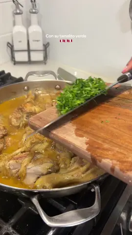 Quieren que les comparta esta receta ? #comidaperuana🇵🇪 #comidaperuanalamejor🇵🇪🤤🤩 #comidaperuana🇵🇪 #peruviantiktoker #estofado 