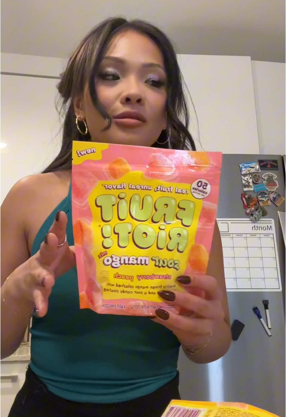 My mouth is watering watching this back #fruitriot #fruit #sourcandy #sour #mukbang 