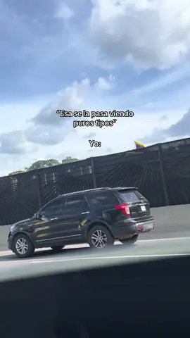 Se me desvía la mirada cuando: