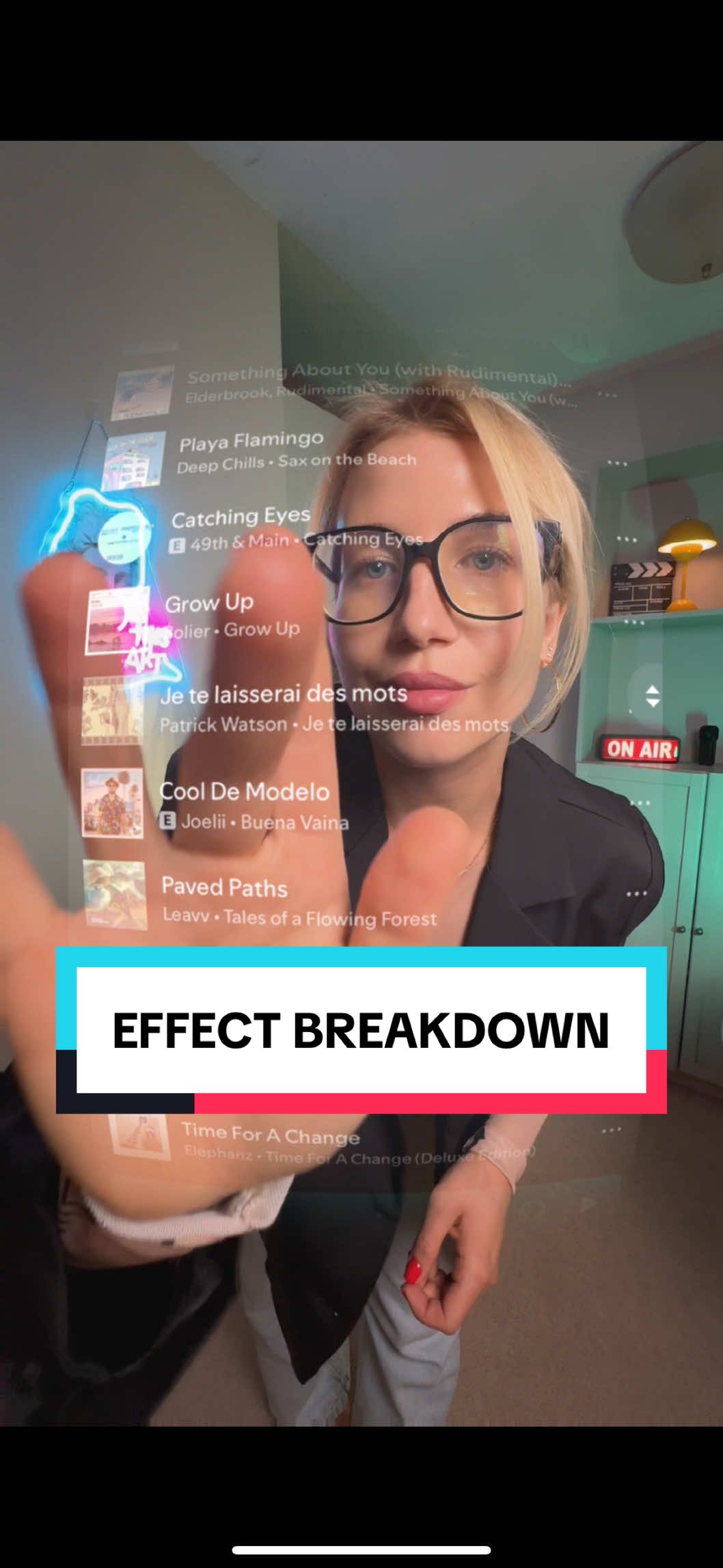Creative phone scrolling effect done in @CapCut what should I do next? #videography #videoediting #capcut #capcuttutorial #smartphonevideography #capcuteffect #contentcreator #contentidea #contentcreator #ugc #ugcidea 
