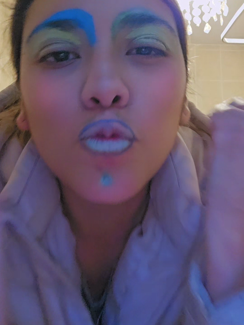 Yo en mi momento màs esquizofrènico:  Hagamos LA CLEOPATRA pd: yo no sè hacer makeup- no transiciones en tiktok así que vemos el video pero no juzgamos :') #cleopatramakeup #cleopatra #comedia #perú #fyp #paratiiiiiiiiiiiiiiiiiiiiiiiiiiiiiii 