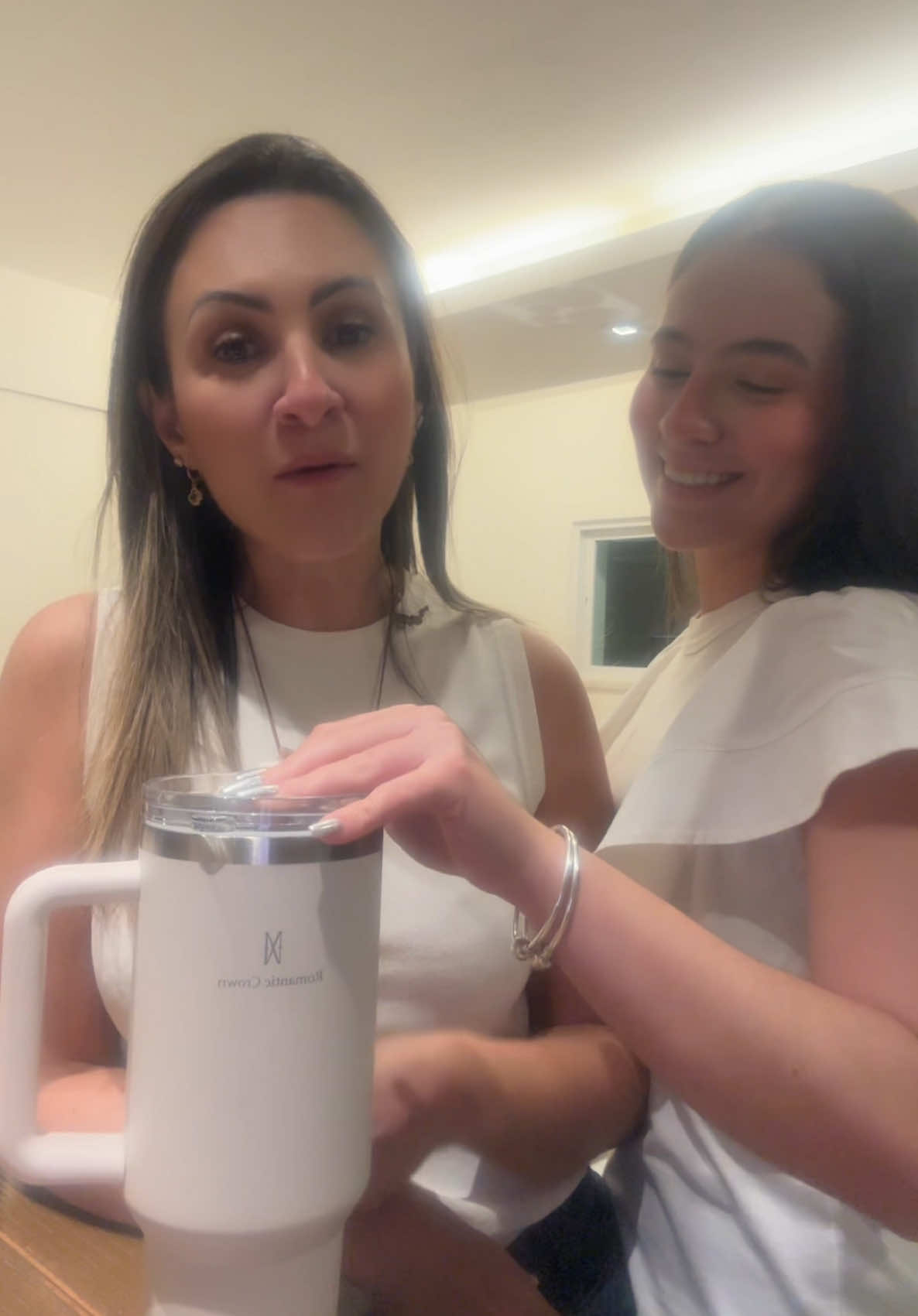 Ela quer minha garrafa #tiktokshopchegou 