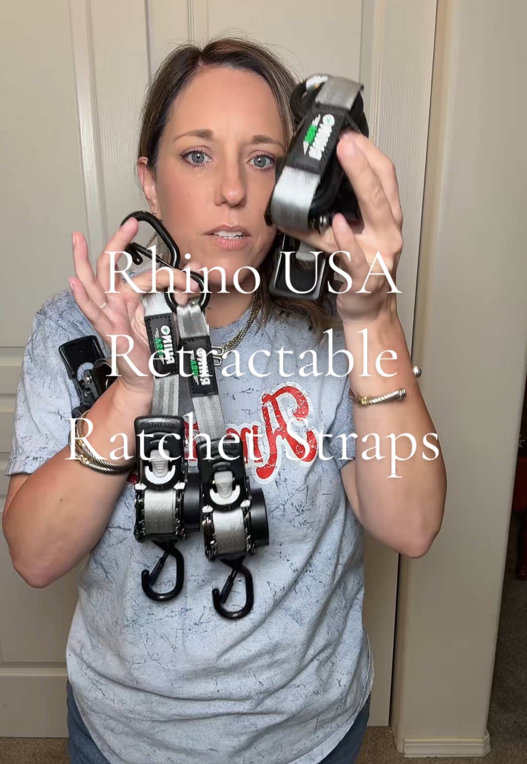 These retractable ratchet straps by Rhino USA are the perfect gift idea for dad! @Rhino USA #SuperBrandDay #retractableratchetstraps #ratchetstrap #fathersdaygift #fathersdaygiftideas #FathersDay #giftideas  #rhinosuperbrandday #tiktokshopcreatorpicks #tiktokshopsummerturnup #tiktokshopmusthaves #giftfordad 