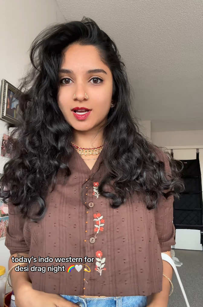 OOTD ! GRWM! whatever. indowestern! desi fashion. top is bombay paisley. jewelry from my moms cabinet ! 