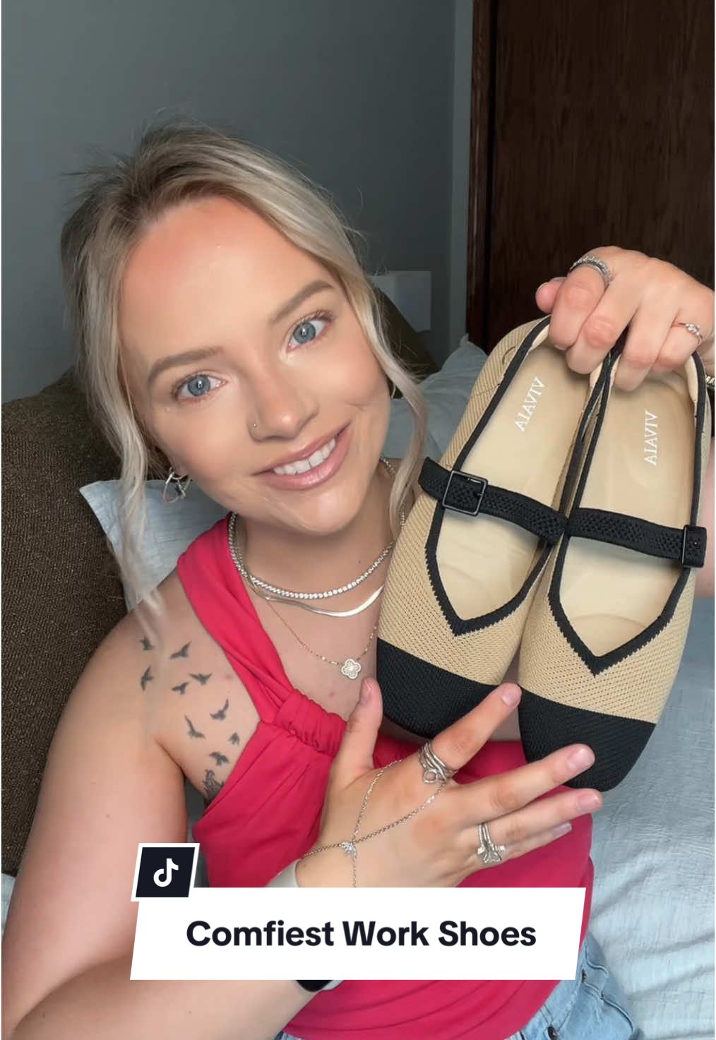 The perfect work shoe doesn’t exi—oh wait, yes it does 👀 These Vivaia Mary Jane square-toe flats are chic, breathable, and made for 9-5 comfort. Whether you’re styling them with trousers or dresses, they get the job done. #Vivaia #WorkwearStyle #ComfortableShoes #MaryJaneFlats #TikTokShopFinds 