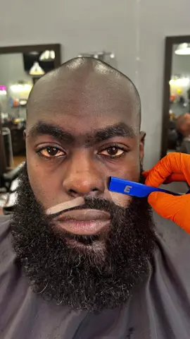 NEVER Push the Beard Line down by doing this🔥 #ezcutz #dmvbarber #marylandbarber #laurelbarbers #baltimorebarbers #collegeparkbarber #fullbeard #dcbarber #bearded #sliverspringbarber #nycbarber #celebritybarber #virginabarber #beardforlife #miamibarbers #barberlife #hairtransformation #hair #bald #houstonbarbers #dallasbarber #colombiabarber #washingtondcbarber #arlingtonbarber #hairtransformations #pennsylvaniabarber #beard #beardtrim #lineup #charlottebarber 