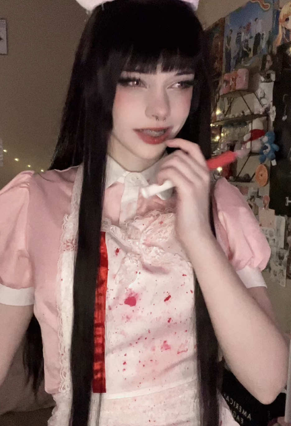 I just downed a bunch of cherries and now I feel sick someone save me #danganronpa #danganronpacosplay #mikantsumikicosplay #mikantsumiki #drv #drv3 #drv2 #drv2cosplay #cosplay #cosplayer @adxre.cos @ava💗 @Frosty ❄️ @Max/Alucard @MAY 