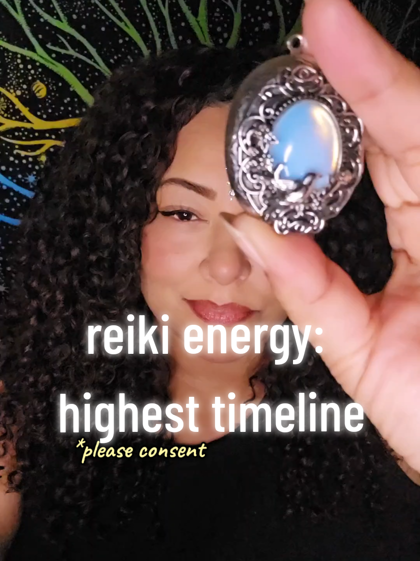 Visual Asmr Reiki: plucking negativity and doubts to bring in best life energy and shift you to the timeline you're meant to be on in this very moment! #reiki #fyp #visualasmr #bestlifehack #timelineshift #reikienergy #asmrpluckingawaynegativity 