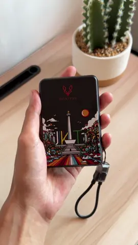 Power bank bukan cuma soal daya, tapi juga gaya! 💚 ROJO FOX Magnetic Power Bank ⚡ MagSafe 15W + Fast Charging 22.5W 🔋 Kapasitas 5000mAh / 10000mAh 📱 Kompatibel iPhone & Android 💡 LED Display, ultra tipis, resmi bergaransi! #PowerBankCanggih #MagSafeCharger #ROJOFOX #FastCharging #GadgetWajib #fyp 