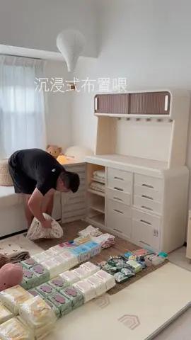 Mom nào đang tìm một chiếc tủ vừa đẹp – vừa tiện – vừa an toàn cho bé thì đừng bỏ qua Lechin nha! Happy Babies Store sẵn sàng tư vấn nhiệt tình cứ inbox là có đơn, cứ nhìn là muốn rinh liền tay! 🧸💬 #mebimreview #BốBỉmChất #MontessoriTạiGia #mebimhiendai #PhongChoBeYeu #tiktokreview #xuhuongtiktok #HappyBabiesStore #tudungdodanang #tuchobesosinh #lechincabinet #lechinchinhhang 