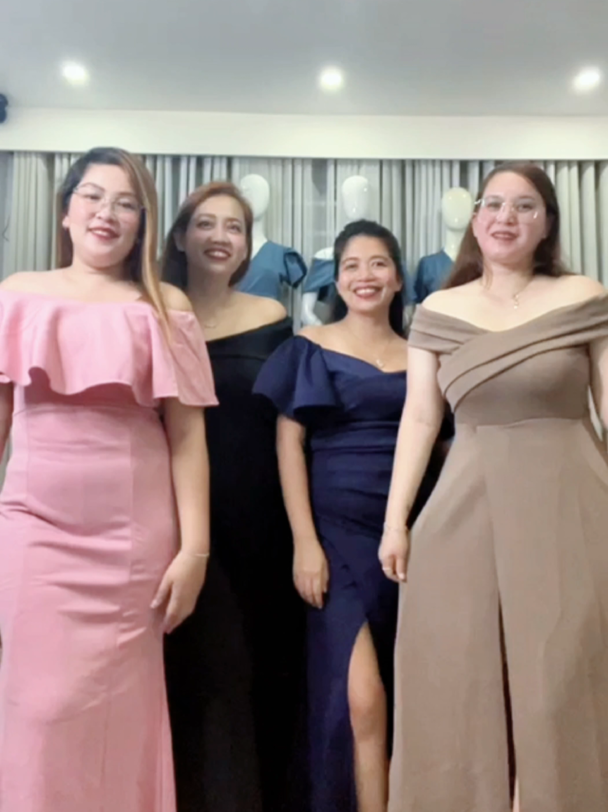 Grabe!!! ang ganda! perfect for ninangs, bridesmaid and any other events 😍 #bridesmaids #ninangoutfit #formal #plussize #formal #longgown #longdress #maxidress #bridal 