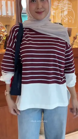 dress up buat foto2 di cafe tuh kenapa moodbooster bgt ya 🥹💖 @Monica The Label #OOTD #outfitideas #outfitinspo #hijaboutfit #HijabFashion 