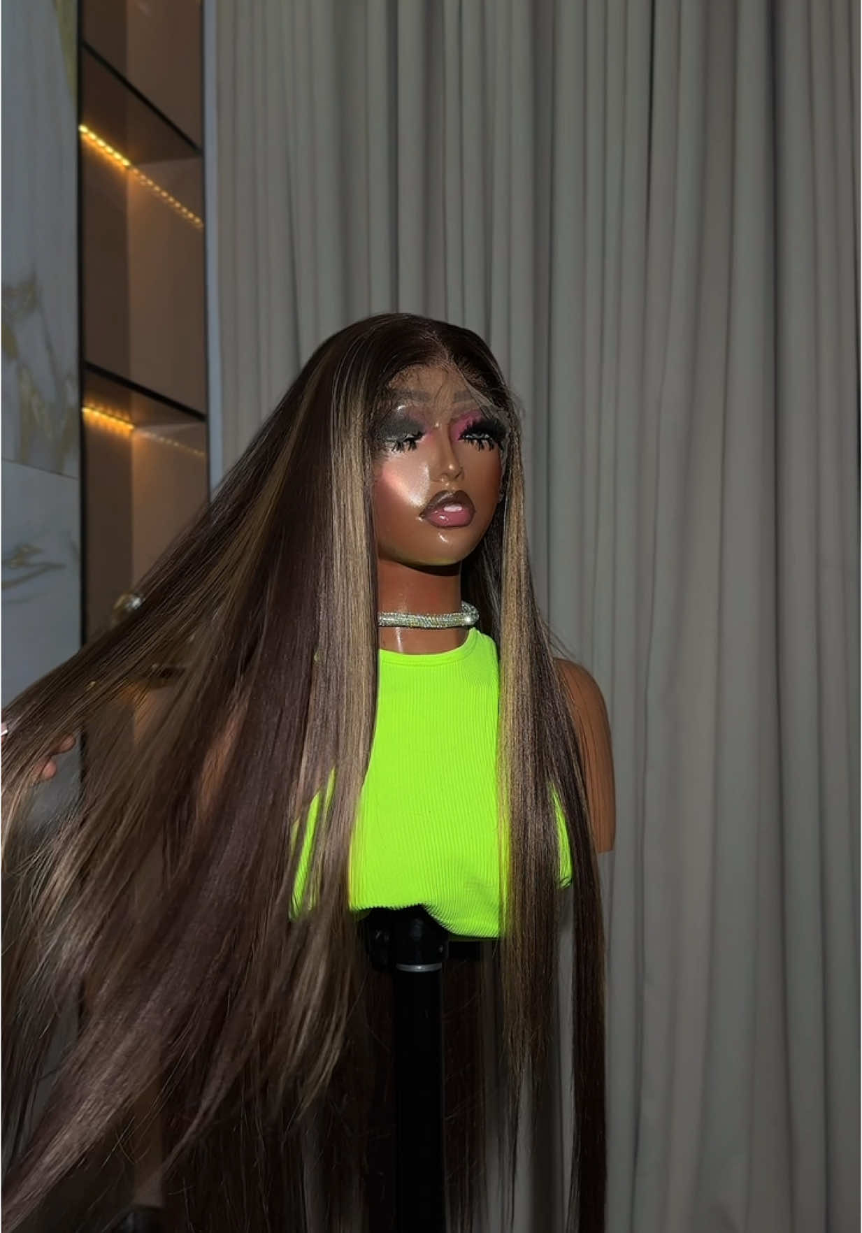 HD Full frontal 32 inches  Price; 60,000