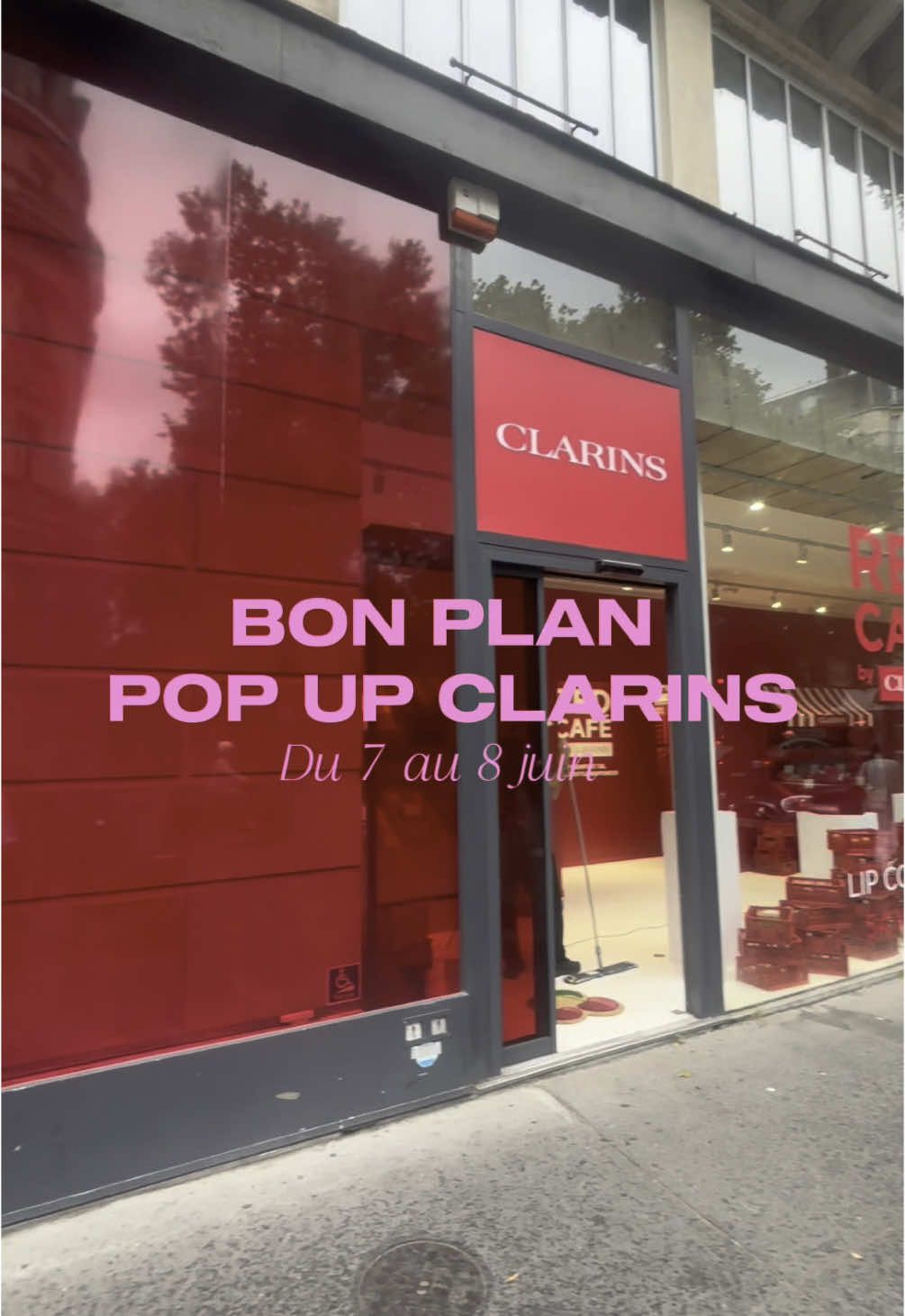 ALERTE BON PLAN POP-UP ‼️❣️ @Clarins Official  Clarins fête ses 10 ans !  Et pour l’occasion, la marque lance sa nouvelle teinte de lip oil en édition limitée « Iconic Red ». Le pop-up est super complet !Entre stand tattoo, boissons, tee-shirt, personnalisation lip oil, session makeup… c’est le meilleur plans. Tu peux même tenter de remporter un mini gloss ! Rendez-vous uniquement ce week-end pour en profiter au 15 rue du Louvre, 75001 📍  #CapCut #popup #paris #activite #clarins #lipcomfortoil #littlebottlebigpowers #produitoffert 