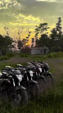 🫦🖤 #fyp  #foryou  #foryoupage  #gixxermonotone  #bdtiktokofficial  #suzuki  #sylhet  #viral @TikTok 