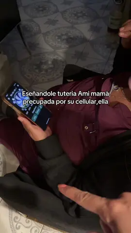 Tuteria ami , mamà precupada por su cellular🤣😉#eseñadole#tuteria           #mamà#precupada#cellular                   #ellaestabienprecupadadelcellular        #cosasquepasan#cosasquesuseden #cosasdelavida                                         #creatorsearchinsights            