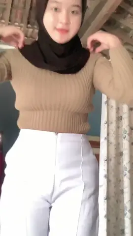 acc: (isi di kolom komentar) #ukhti #hijabers #fyp #trendhijab #OOTD #hijaboutfit #hijabcantik #hijaberscantik #hijabershot #hijabketat #pargoy #legging 