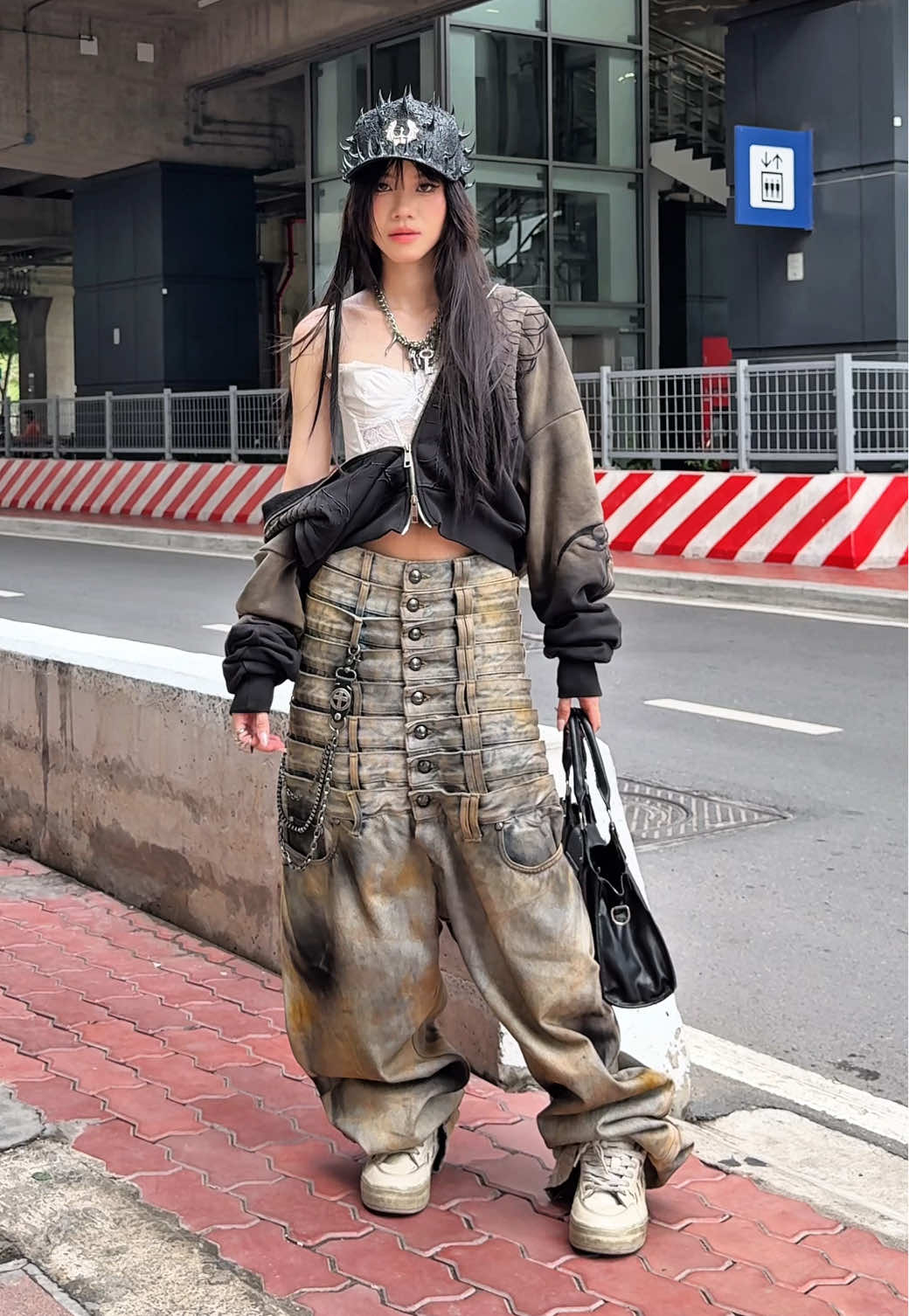 8 Backs Pants #uniz #fashion #fitcheck #outfit #baggyjeans #baggypants