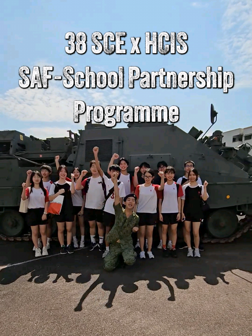 Last Wednesday, our Engineers from 38th Battalion, Singapore Combat Engineers (38 SCE) teamed up with @hwachong.intlschool for a fun-filled day at the SAF-School Partnership Programme (SSPP). From hands-on booths to epic displays, students got a peek into 38 SCE’s role in the Army. Here’s a fun little glimpse at all the exciting things the students got up to! #ReadyDecisiveRespected  #AnythingButRegular  #SteadfastAndGallant  #AdvanceAndOvercome  ✍️🏽: LCP Ong Hong En (Army News) 📹+💻: PTE Ng Wei Ming (Army News)