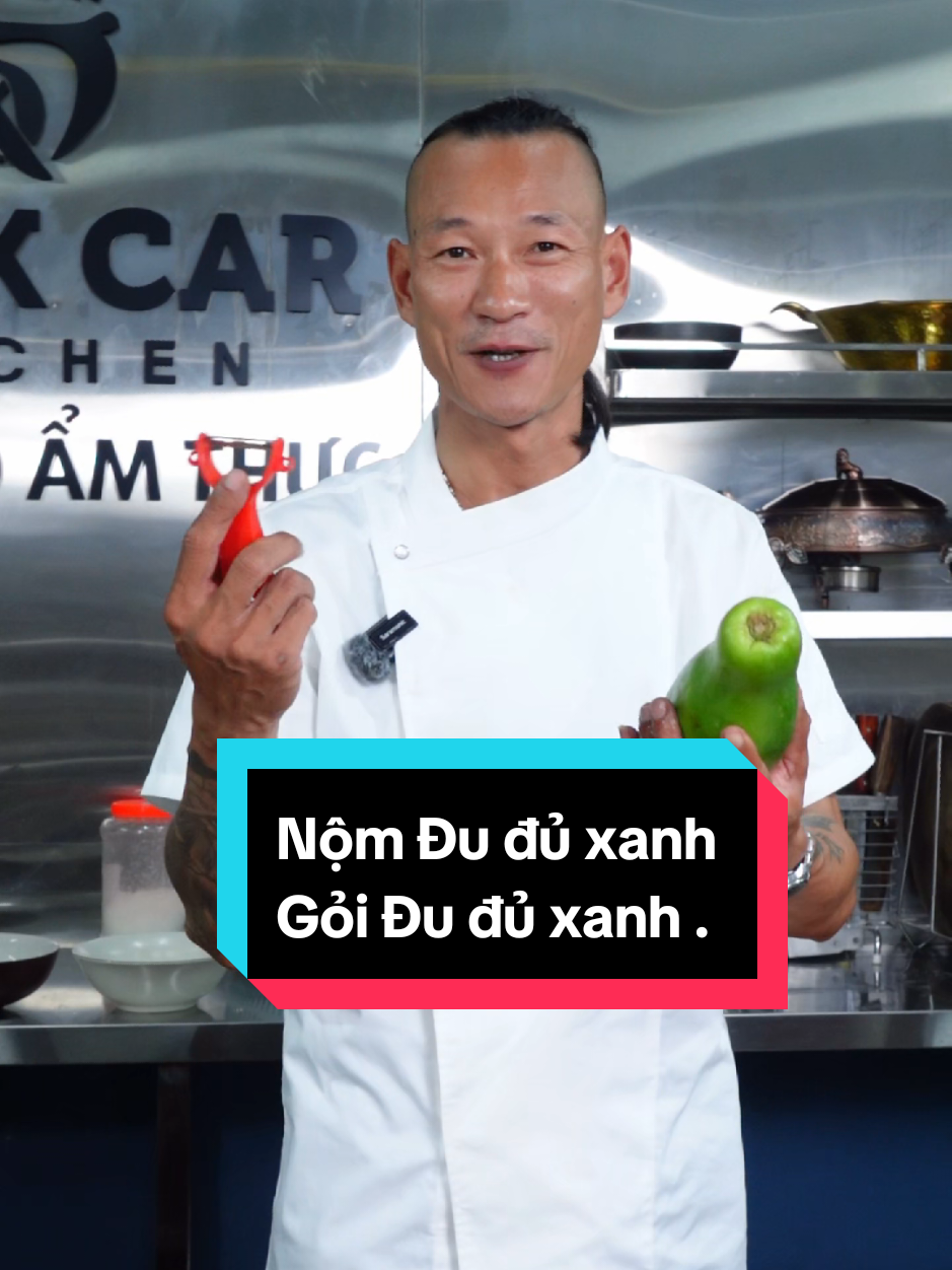 Nộm Đu Đủ Xanh  Gỏi Đu Đủ Xanh .  Ngày hè nóng , thêm chút rau củ nộm này sẽ giúp bữa cơm ngon miệng hơn đấy cả nhà ...  giòn giòn , chua cay mặn ngọt và thơm thơm ngậy ngậy cùng lạc rang .  #NộmĐuđủ  #GỏiĐuđủ . #ĐầuBếpNguyễnHữuThọ  #Duaxcar_kitchen 