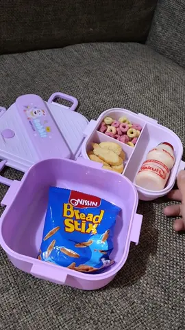 Bestfriend ng mga moms tuwing umaga: this cute bento box!” ☀️👩‍👧‍👦 #bentobox #lunchbox 