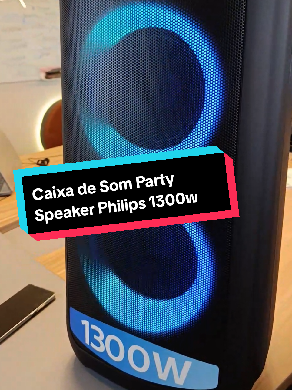 🔊 Party Speaker Philips TAX4209/78 – 1300W de potência real Caixa de som Bluetooth com graves intensos, luzes LED sincronizadas e entrada para microfone e guitarra. Ideal pra quem curte som alto e qualidade! Plugou, tocou, curtiu! #Philips #PartySpeaker #1300W #CaixaDeSomBluetooth #SomProfissional #TikTokShop 
