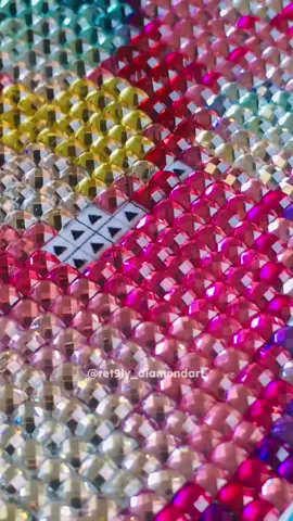 Glossy and moist ✨✨ #diamondpainting #diamondart #asmr #crystals 