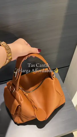 Cantik harga worthit 🧡 #tas #taswanita #taselegan #tascantik #tasmurahberkualitas #slingbag #shoulderbag #handbag #rakamir 