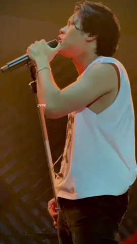 Sampai Disini - Rony Parulian at Java Jazz Festival 2025 #javajazzfestival #bnijavajazzfest #fypage #ronyparuliannainggolan #viralsong #konsermusik #ronyparulian  @Rony Parulian @WeR1Pages @WeR1Streams @Andi Rianto Official 