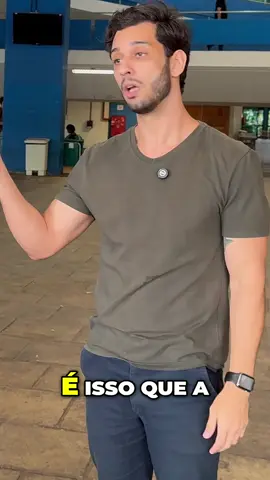 Limpando a Política Removendo a Sujeira com Nossos Impostos! . . . . #parasuapágina #política #usp #esquerda #direita #paraalula #paraapt #foryoupage #tik_tok #viralvideos