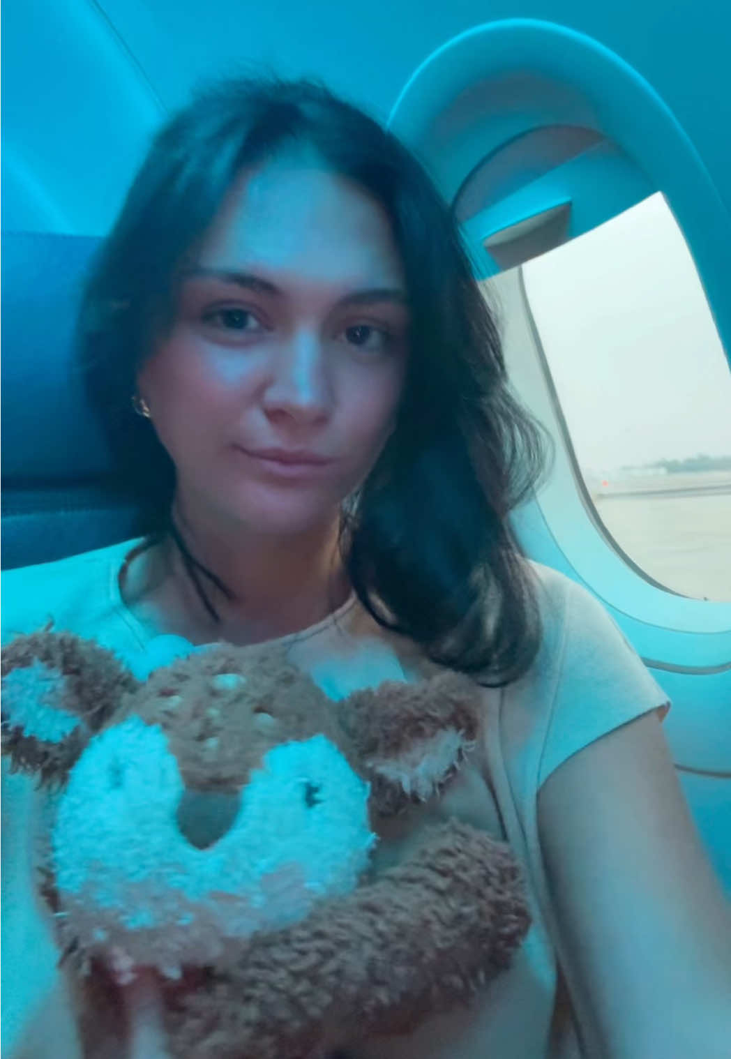 I’m totally not in one of those kinda planes #windowseat 