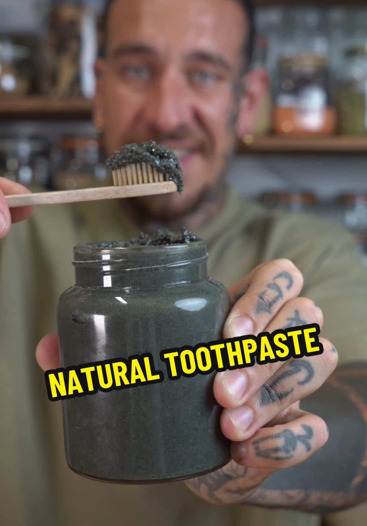 Many conventional toothpastes are packed with synthetic ingredients you don’t actually need. What you use in your mouth matters, your body absorbs it all. 🦷  Tooth paste ingredients:  🥥 1/2 cup melted coconut oil – antibacterial & moisturizing 🧂 4 tbsp baking soda – gently whitens & neutralizes acid 🍬 2 tbsp xylitol – sweetens & protects from cavities 💧 1 tsp MCT oil – boosts texture & fights bacteria Optional add-ins:  🌿 8 tbsp bentonite clay – mineral-rich, gently detoxes 🌱 40 drops peppermint oil – fresh breath & antimicrobial 🖤 Activated charcoal (1–2 tsp) – whitens, but use only 2–3x/week! 👉 Daily use of charcoal can wear down enamel and increase sensitivity. Mix, store in a glass jar, and brush 1–2 times daily. #toothpaste #dıy #homemade #naturaltoothpaste #oralcare #fyp 