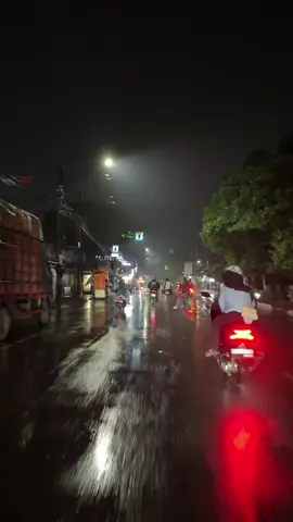 tangerang🌨️  #hujan #tangerang #night #kotatangerang #fyp #beranda #sad #sadvibes🥀 #banten 