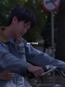 dilan or iqbaal?🤔 #dilan #iqbaal #dilan1990 #dilan1991 #iqbaalramadhan #iqbaaldiakhfahriramadhan #mytype 