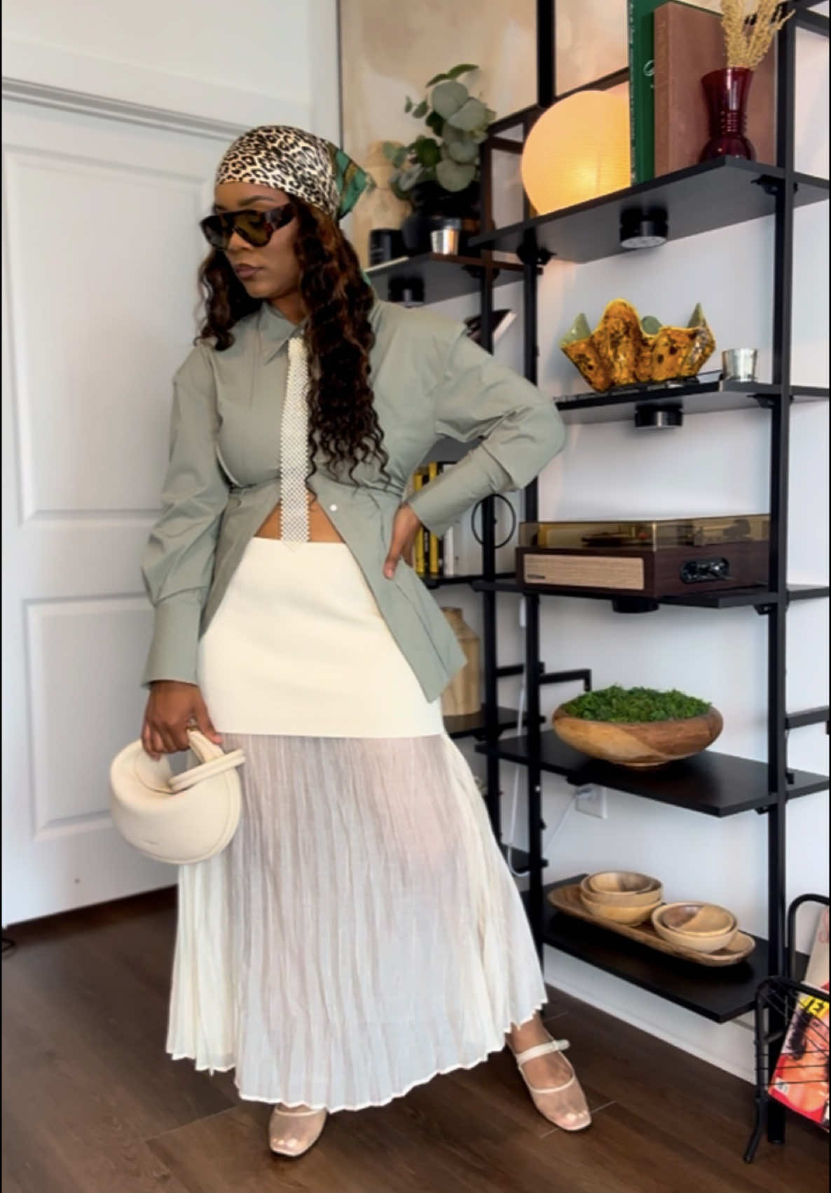 Summa Time is upon us. My outfit formula will be a sheer, lace, or crochet skirt with a button up. It’s super comfortable and versatile.  If you like these looks click the link in my bio to head to my YouTube channel for all the outfit deets. ✌🏾 #summervibes☀️ #SummerFashion #summeroutfits #summertrends 