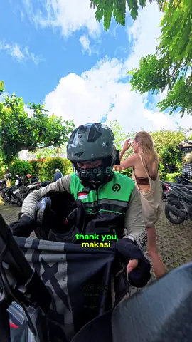 Bulenya  salah pilih opsi kendaraan digoogle maps, Pantesan bingung 🤣 #bligojekbali #TikTok #TikTokvirals #Fyp #ForYou #ForYouPage #Bule #Ubud #Bali 