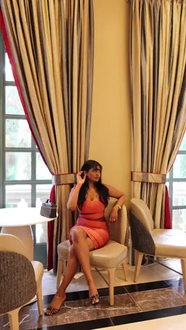 living out my 2007 baddie dreams #ootn #outfitcheck #herveleger #houseofcb #bandagedress #fashioninspo 