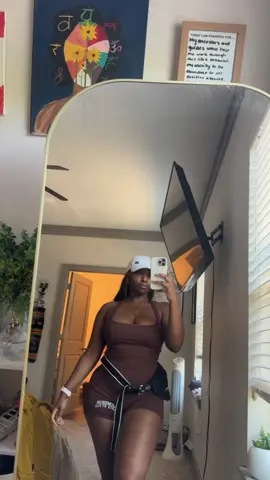 #onthisday  Hot girl walk fit inspo?