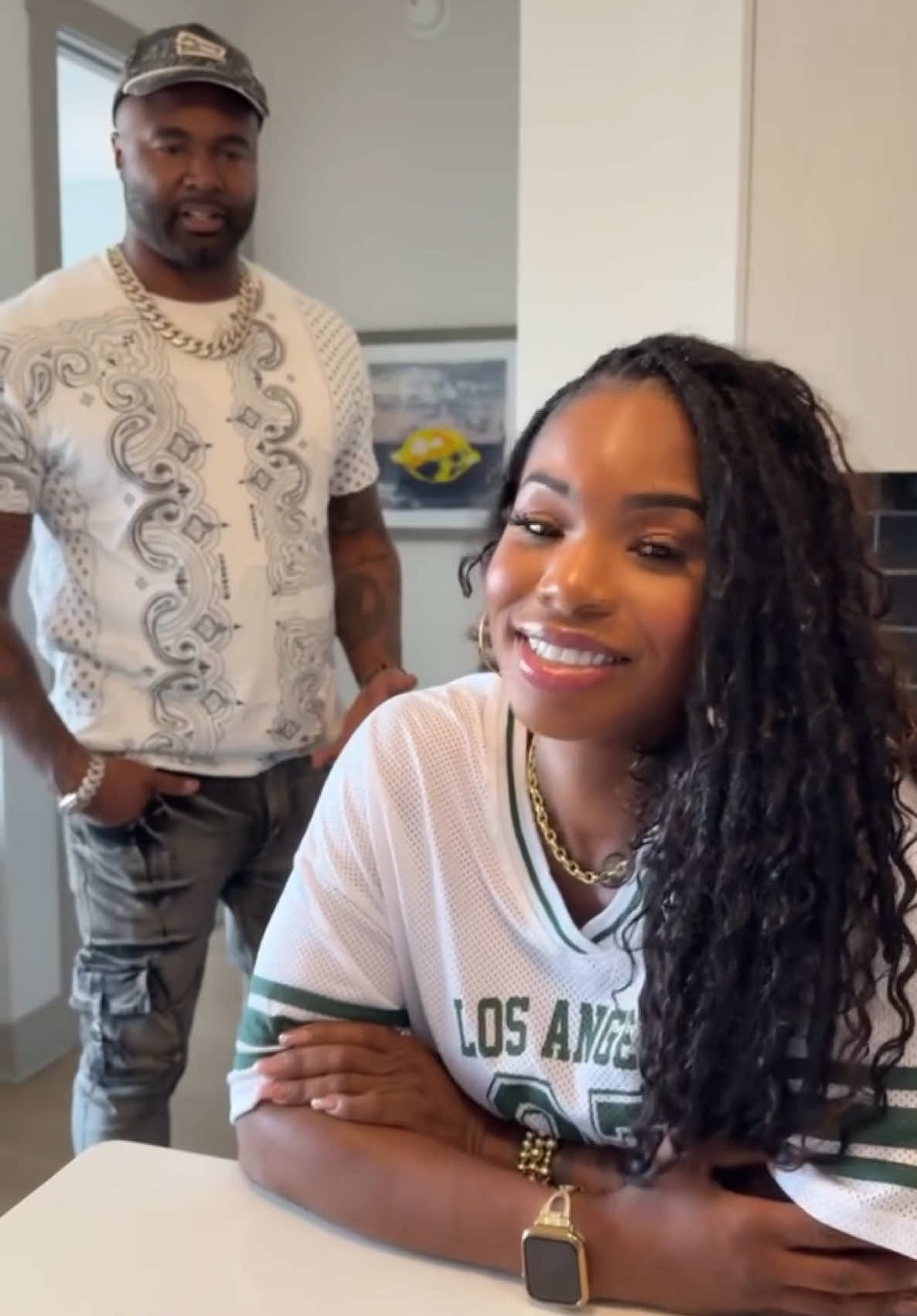 When Sunny tells Mike he is weak for cheating on Melisa! #wegotaction🎬🎥 #kountrywaynecomedy #letthatsizzleinyourspiritc  #kountrywayneskits #kountrywaynetiktokfans #helpisontheway #chicago #Detroit #atl #atlanta #texas #letsgo #fyp