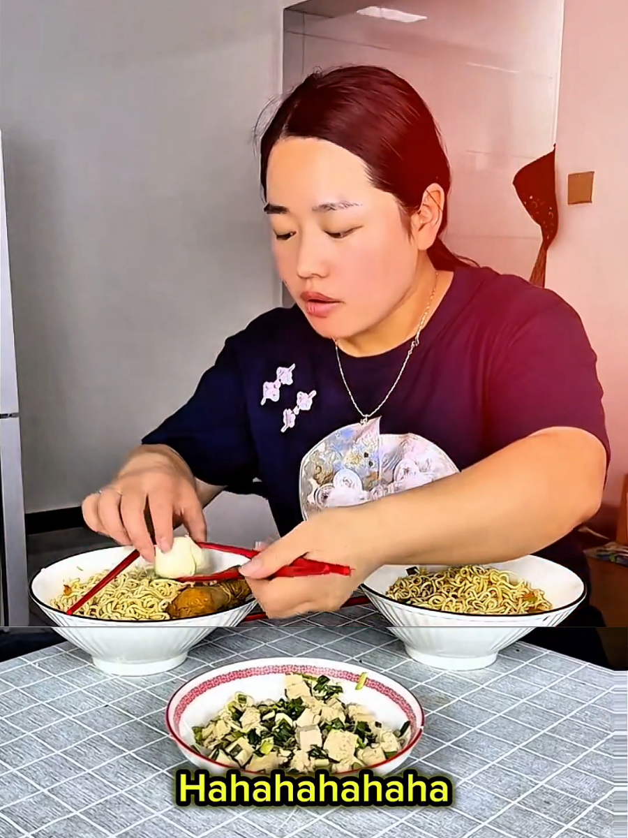 He Took EVERYTHING from His Wife’s Plate and Ate It ALL 😭  #DINNERTIME #DinnerIdeas #TABLEMANNERS #Foodie #FOODREVIEW #MUKBANGEATINGSHOW #FORYOU #FYP #USA_TIKTOK #FRANCE #GERMANY #UNITEDSTATES #AUSTRALIA #AUSTRIA #UK #CANADA #NETHERLANDS #SWEDEN #SPAIN #ITALY #JAPAN #CREATORSEARCHINSIGHTS #tiktokautocampaign 