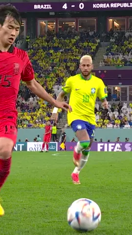 Même les meilleurs prennent des petits ponts #pourtoi #neymar 