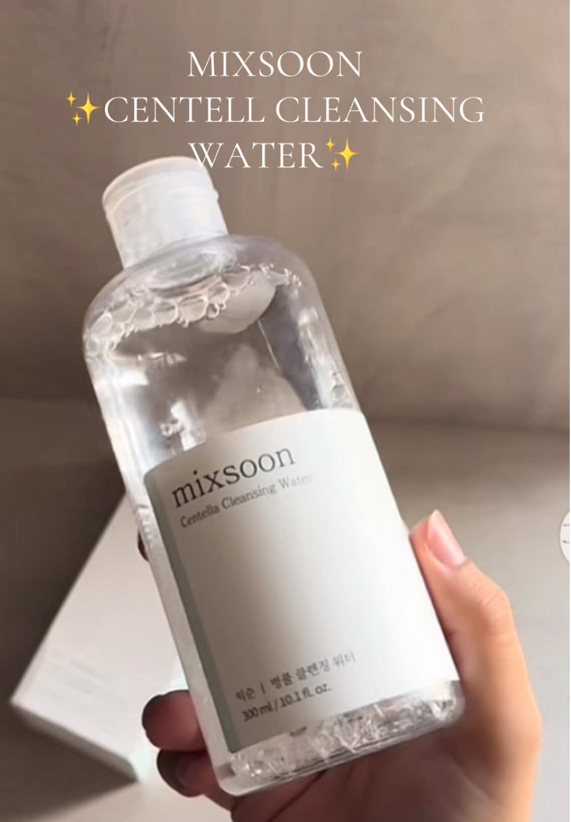 🌿 ¿Aceite limpiador? ¡No es para todo el mundo! Si tenés piel sensible o tu piel no tolera los aceites, el agua micelar de Mixsoon ✨Centella Cleansing Watere✨es el reemplazo perfecto para tu primer paso de la doble limpieza 💧 Ligera, calmante y efectiva 🧖‍♀️✨ ¿Ya la probaste? Envios a toda Bolivia 🇧🇴✨ 📲68814890 . . . . . #sincarecoreano #DobleLimpieza #Mixsoon #skincarecoreano #CentellaCleansingWater #SkincareBolivia #SantaCruzSkincare #PielSensible #AguaMicelar #RutinaCoreana  #BeautyTips #CuidadoDeLaPiel #SkincareTikTok #KBeautyLatam