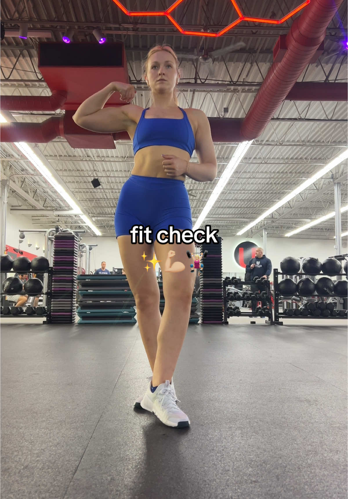 me 🤝🏻 empty gym  I use the Alive by @Whitney Simmons literally everyday since the day it was released 🏋🏼‍♀️ wearing @Liaison the Label  • #Fitness #workout #alivebywhitney #emptygym #pushday 