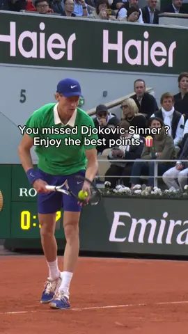 5 minutes of pure tennis 🤯 #RolandGarros #sportstiktok #tennis #tennisplayer #Djokovic #Sinner #highlights @Novak Djokovic @Jannik Sinner @ATP Tour 